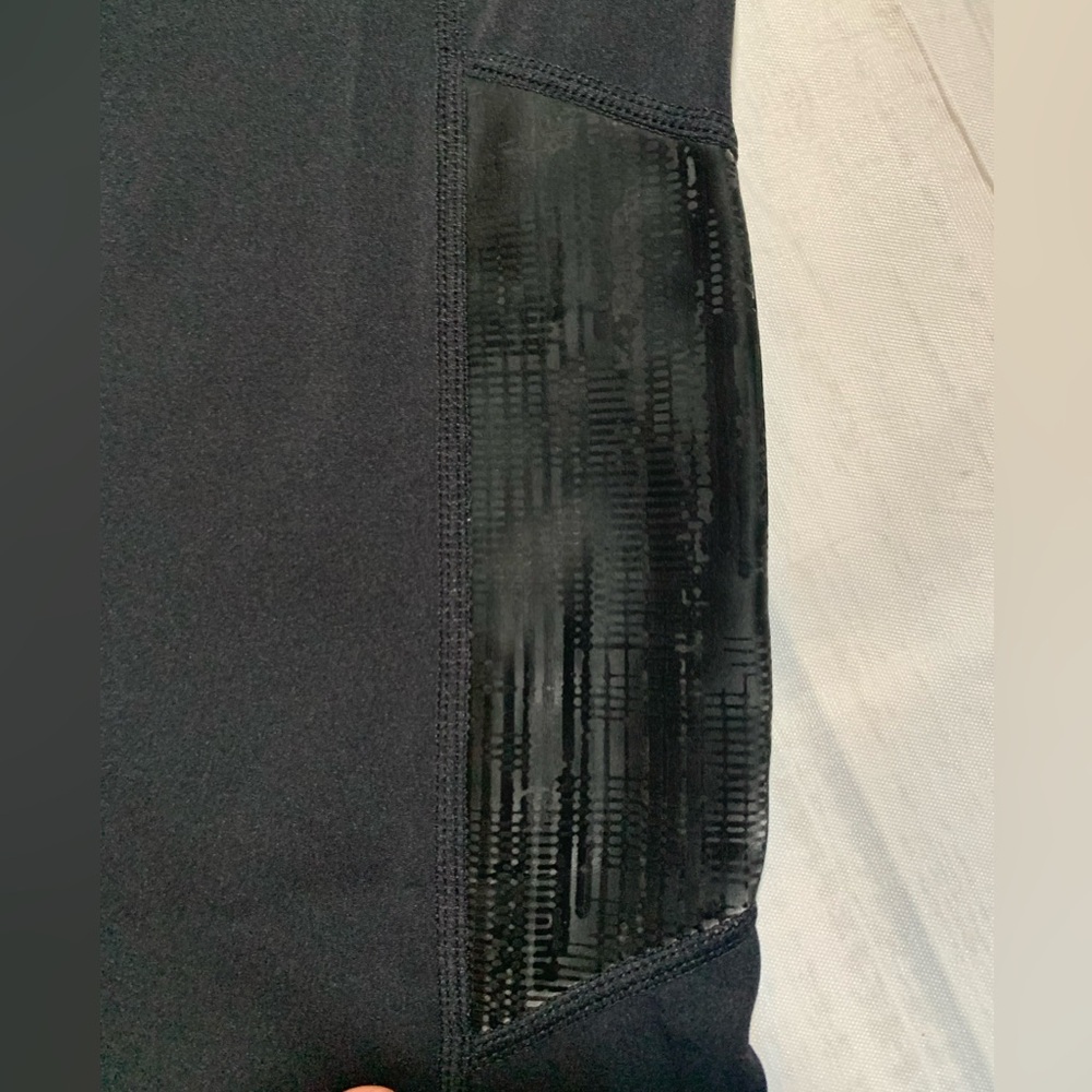 Zyia black leggings. Crop. Size 12. - Picture 7 of 12